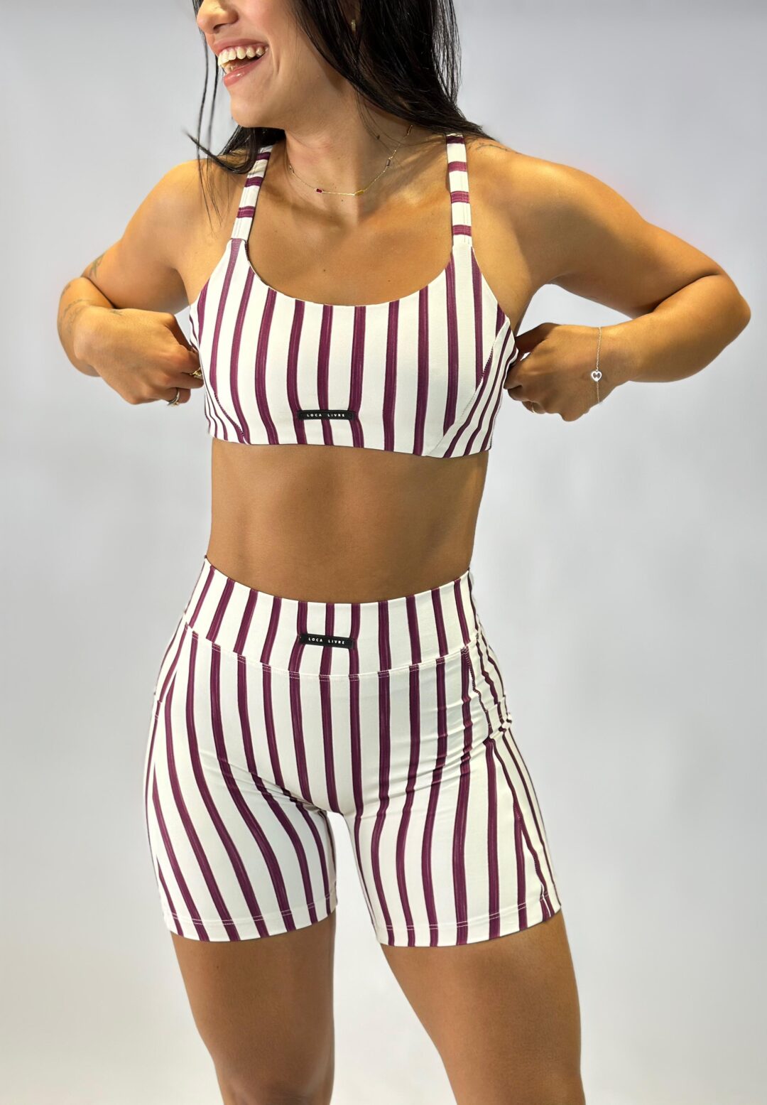 Short Meia Coxa C/Bolso Listrado - Image 3